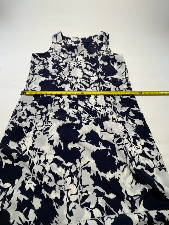 Woman’s  Plus Navy White Floral Popover Maxi Dress - Large (18/20) - Picture 4 of 5